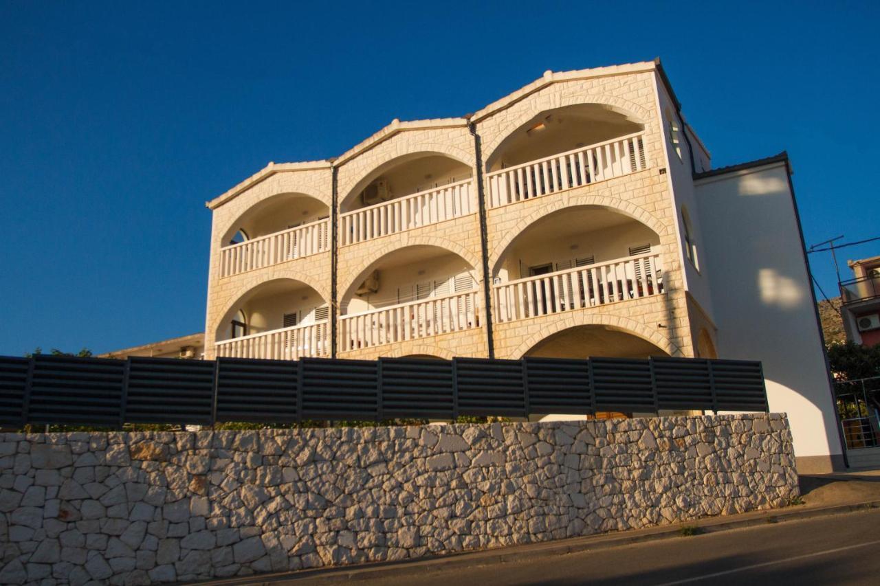 פודסטראנה Unforgettable Sea View Apartments Bakota מראה חיצוני תמונה