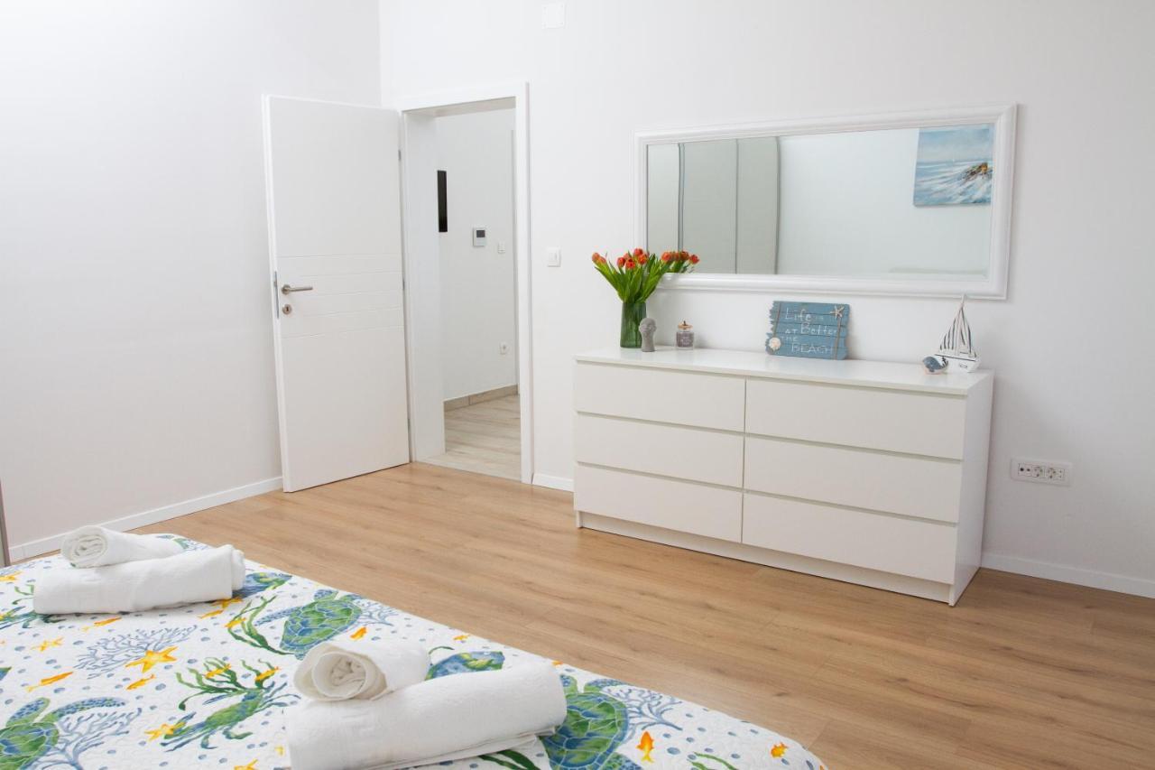 פודסטראנה Unforgettable Sea View Apartments Bakota מראה חיצוני תמונה